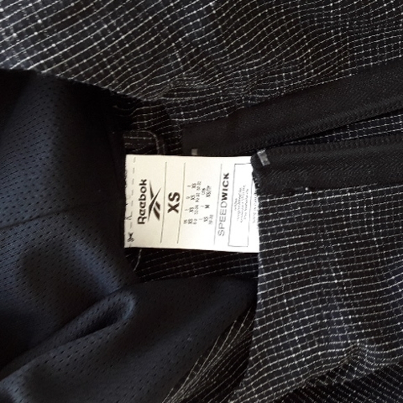 Sporty Cropped Reebok Hoodie Jacket - Picture 3 of 5